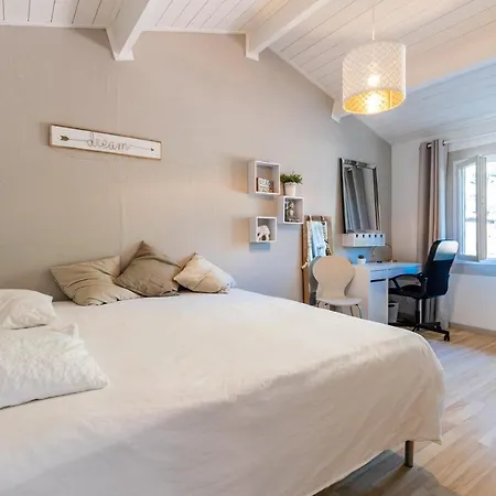 Maison à 500 M De L'océan Carcans