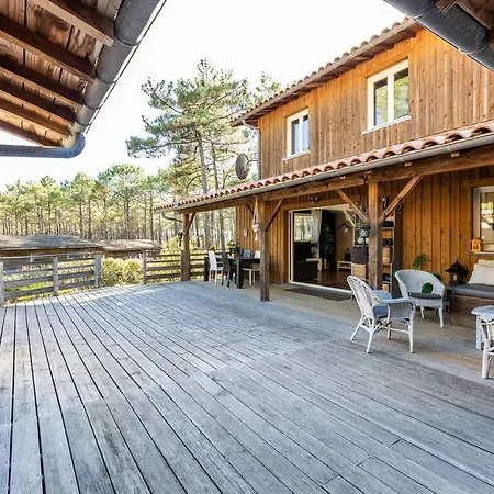 Holiday home Maison A 500 M De L'ocean Carcans